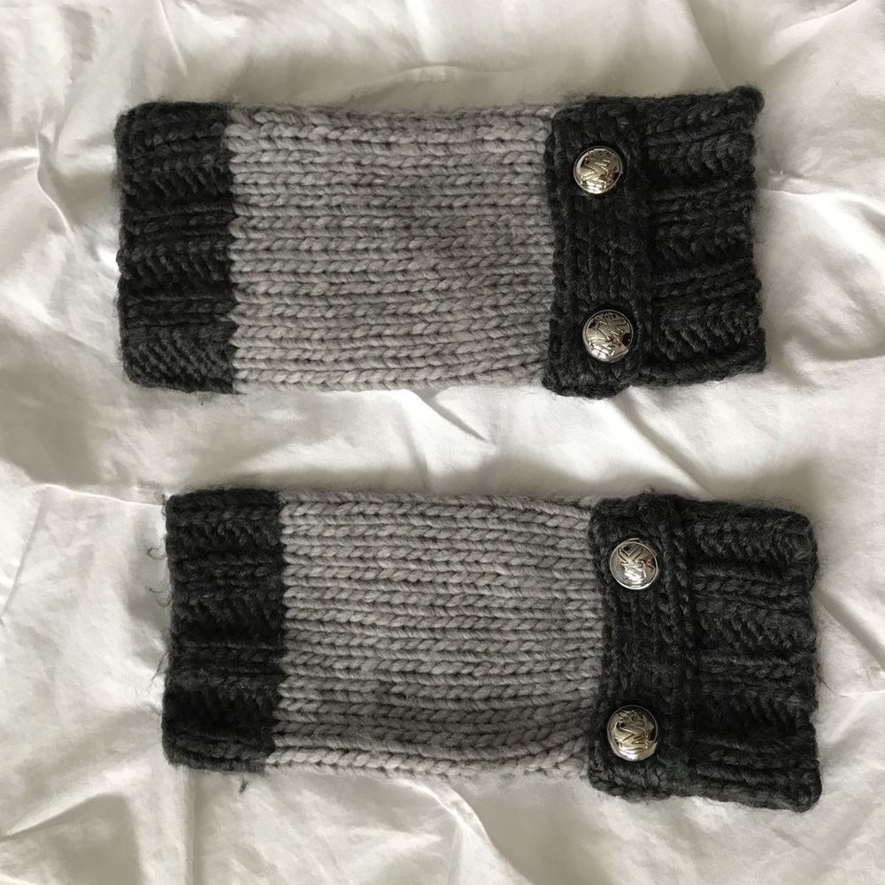 Michael Kors Fingerless Gloves